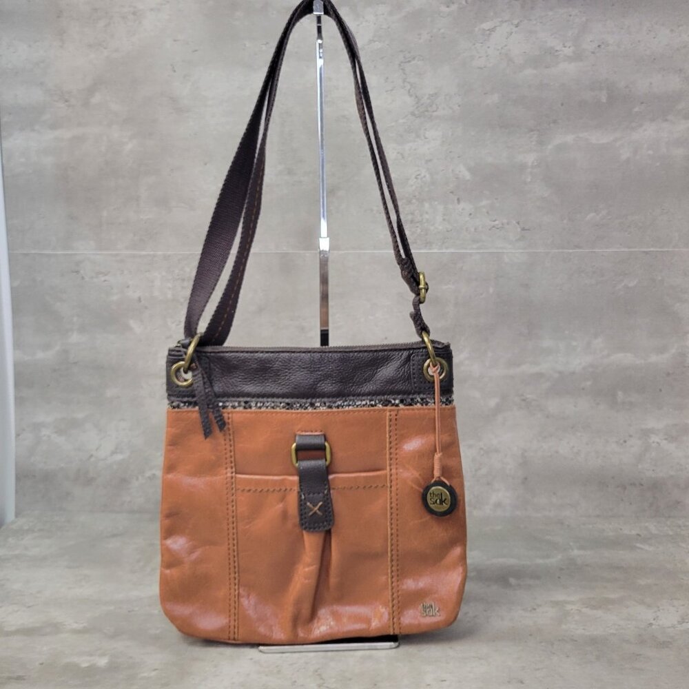 The SAK Leather Bag Brown‎ 11X10 Floral Lining Crossbody Shoulder Boho